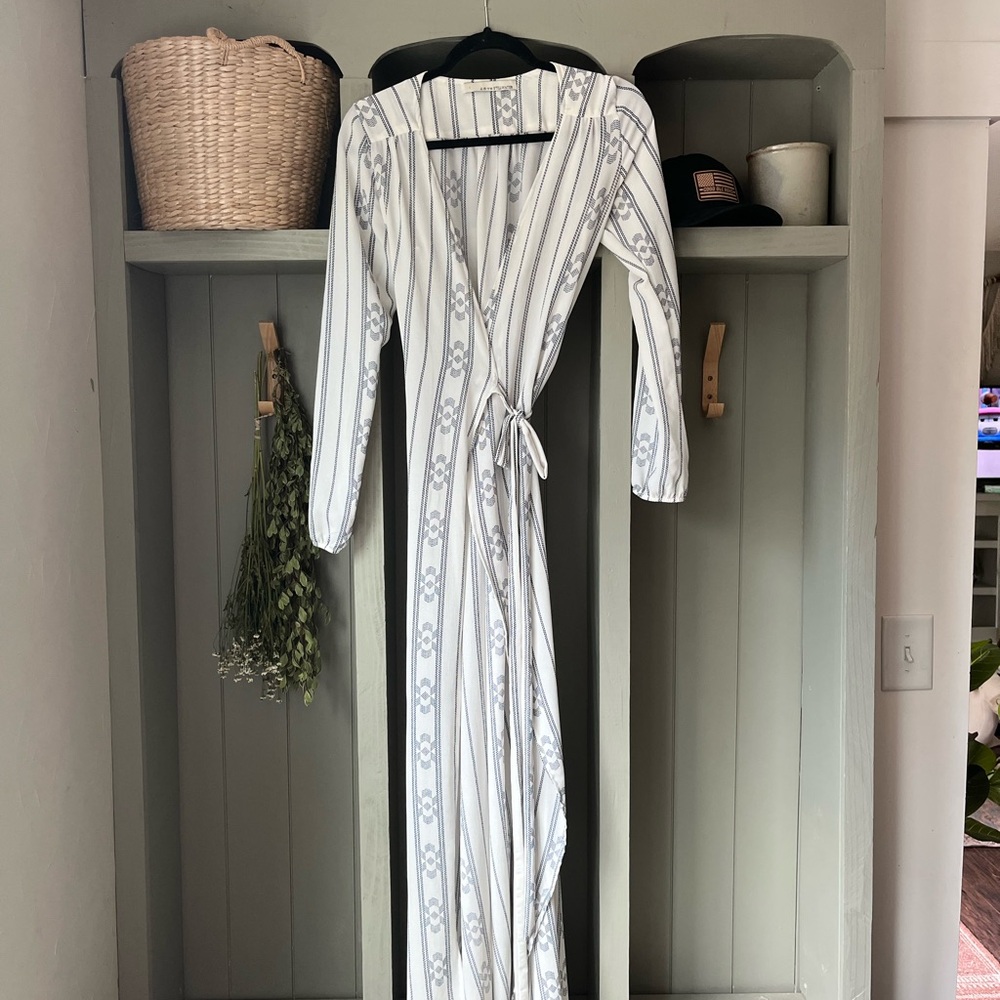 Elegant Striped Wrap Dress/kimono